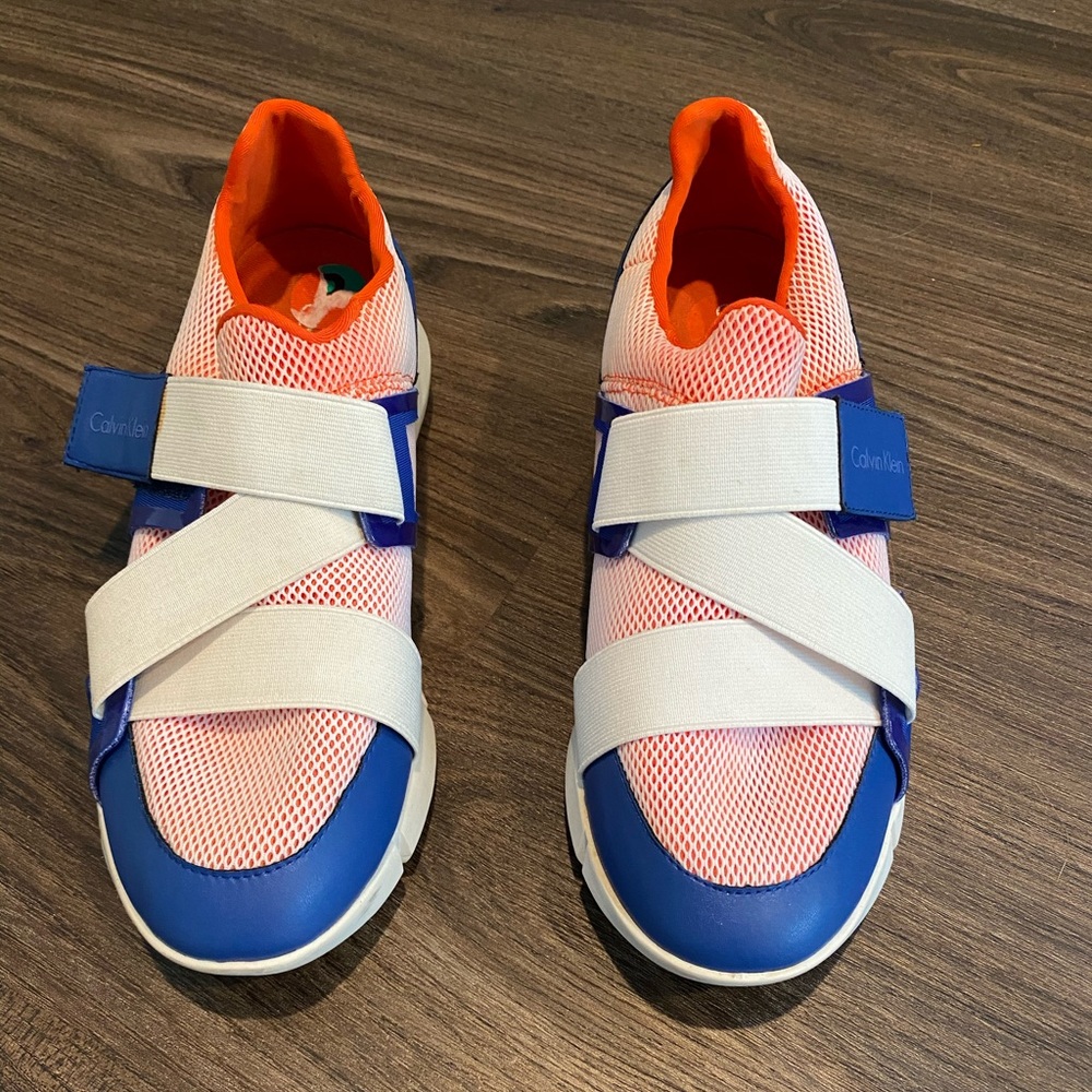 Women’s Calvin Klein sneakers size 8